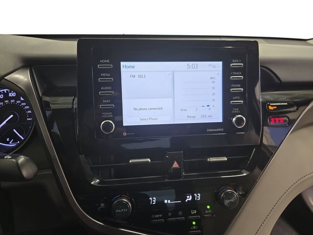 Used 2023 Toyota Camry SE image 9