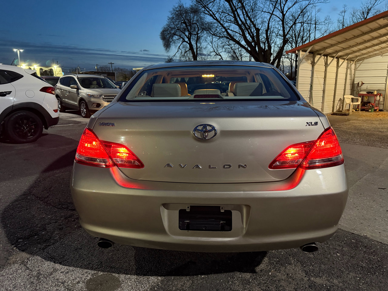Used 2007 Toyota Avalon XLS image 7