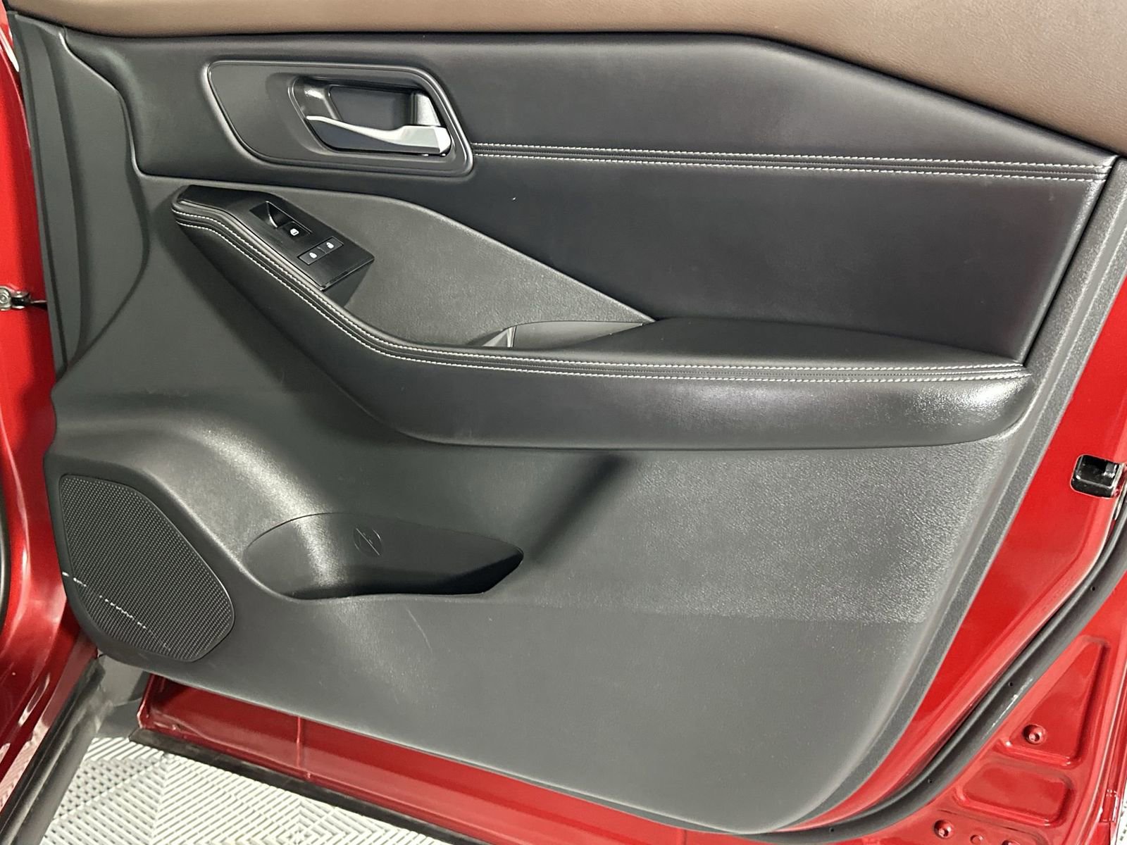 Certified 2022 Nissan Rogue SV w/ SV Premium Package FWD image 31