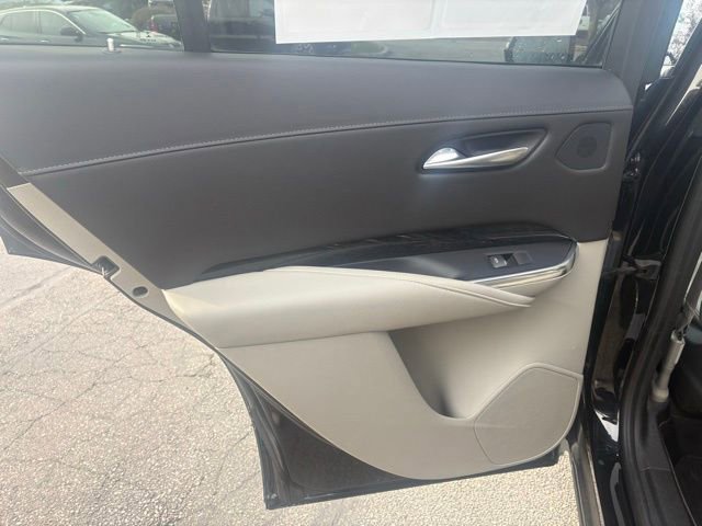 Used 2022 Cadillac XT4 Premium Luxury w/ Enhanced Visibility Package image 21