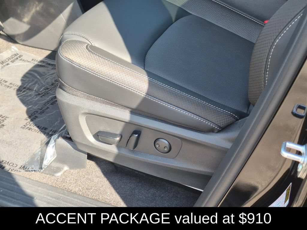 New 2026 Nissan Pathfinder SL w/ SL Premium Package AWD/4WD image 6