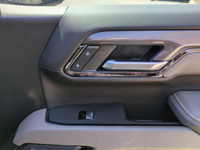 Used 2025 Chevrolet Silverado 1500 ZR2 w/ Technology Package image 52