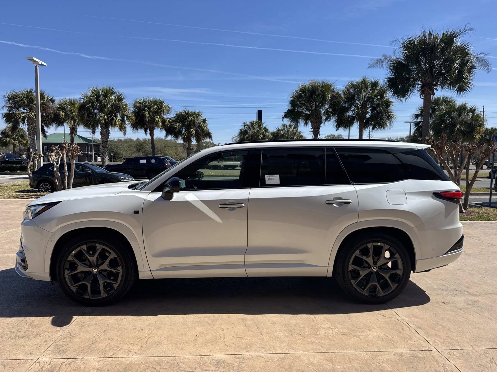 New 2026 Lexus TX 500h AWD image 6