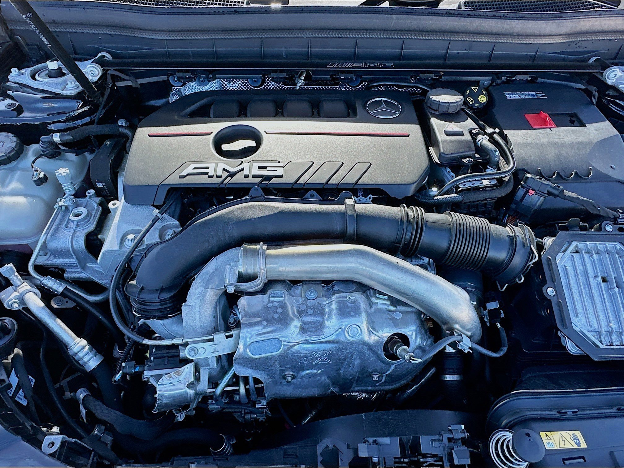 Used 2025 Mercedes-Benz GLB 35 AMG 4MATIC image 28