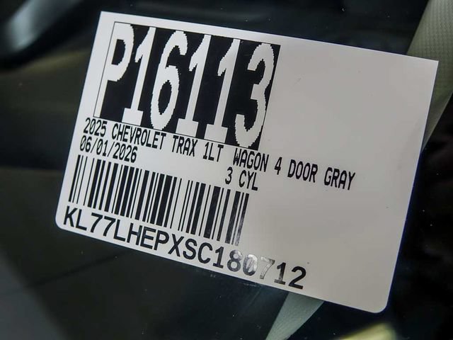 Certified 2025 Chevrolet Trax LT FWD image 33