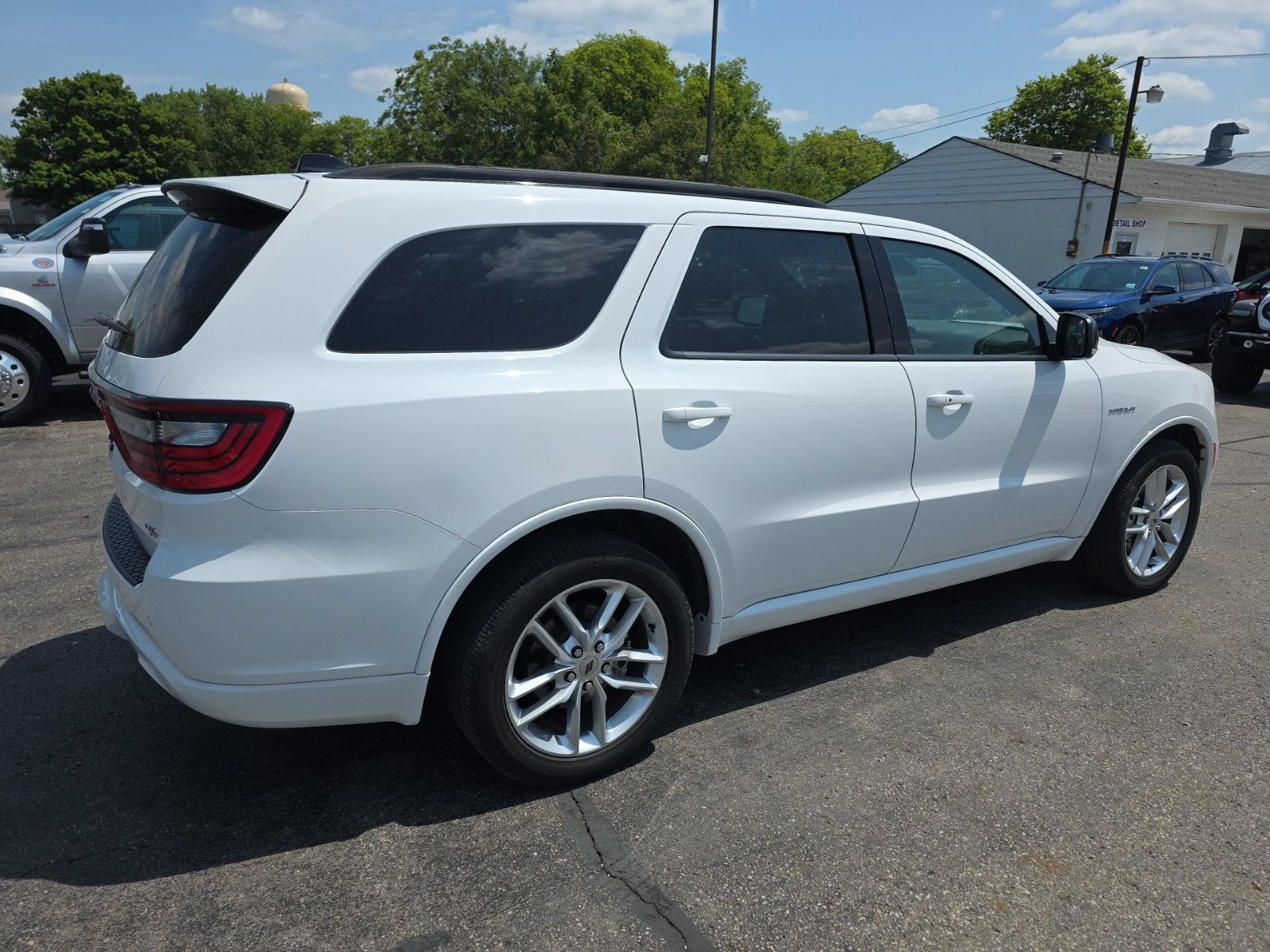 Used 2024 Dodge Durango R/T AWD/4WD image 3