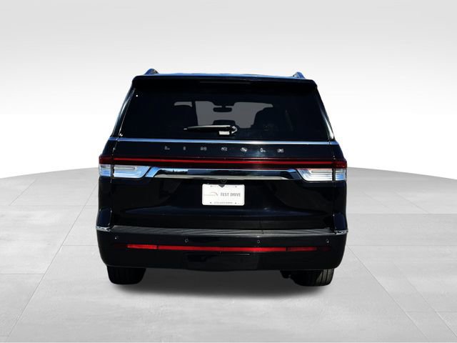 Used 2023 Lincoln Navigator Black Label AWD/4WD image 4