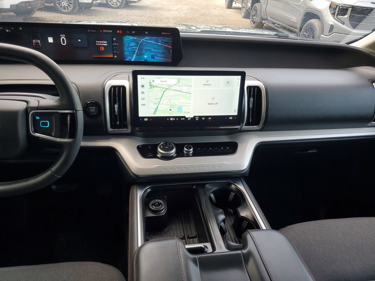 Used 2025 Ford Expedition Max Active RWD image 15
