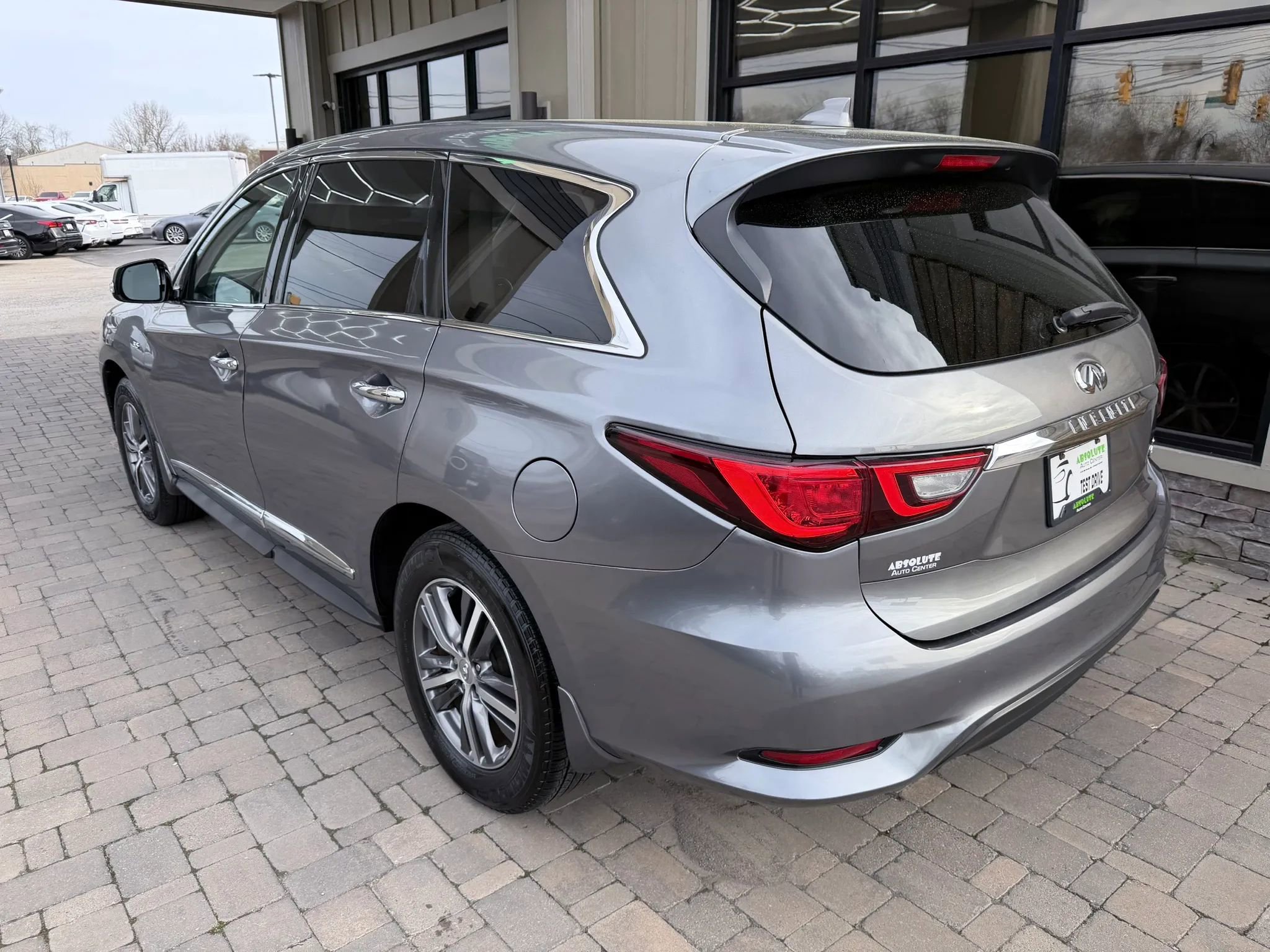Used 2020 INFINITI QX60 Pure image 24