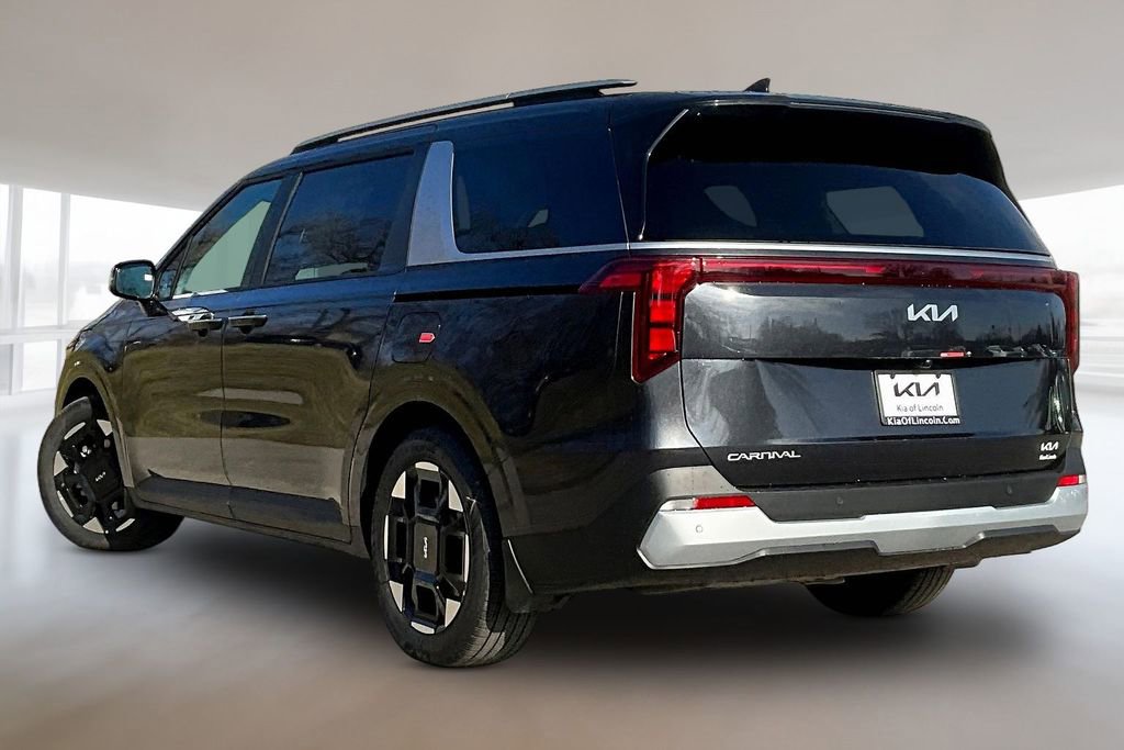 New 2026 Kia Carnival EX FWD image 3