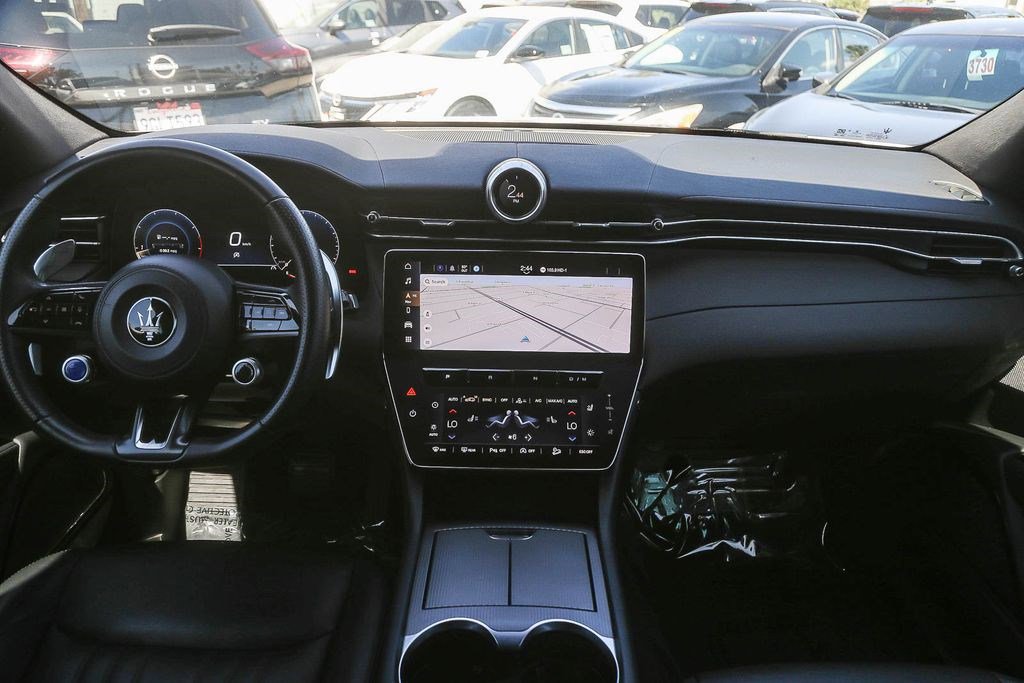 Used 2024 Maserati Grecale GT image 12