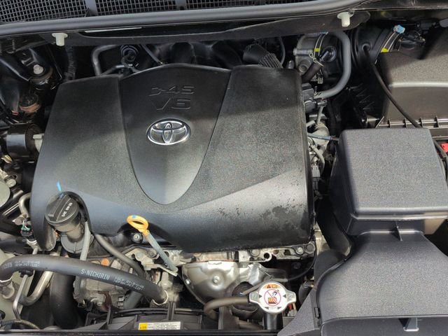 Certified 2017 Toyota Sienna Limited Premium AWD/4WD image 32