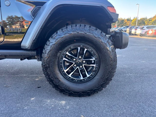 Used 2025 Jeep Wrangler Unlimited Sport AWD/4WD image 10