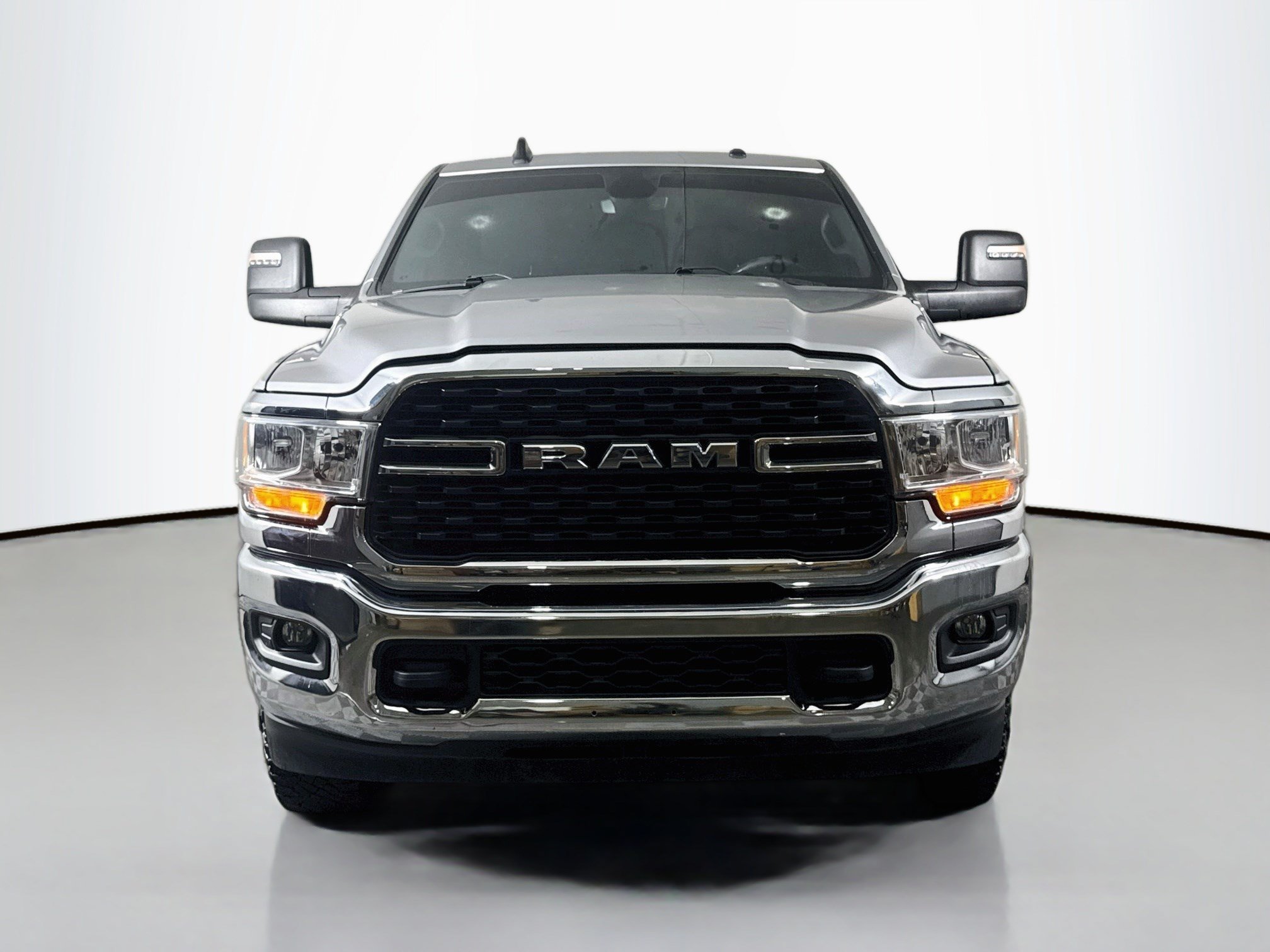 Used 2024 RAM 2500 Big Horn AWD/4WD image 2
