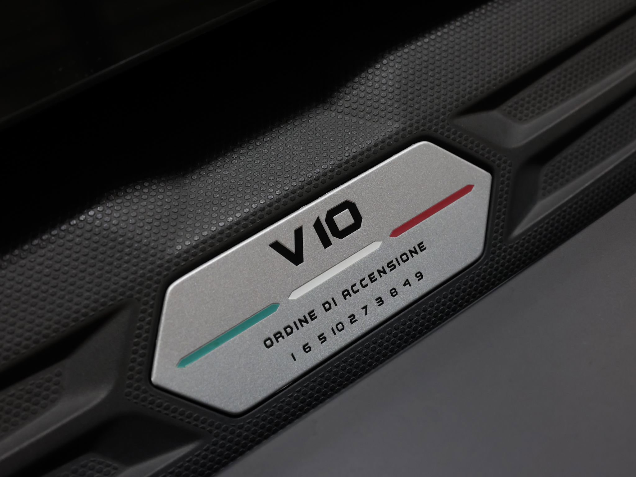 Used 2020 Lamborghini Huracan EVO image 21