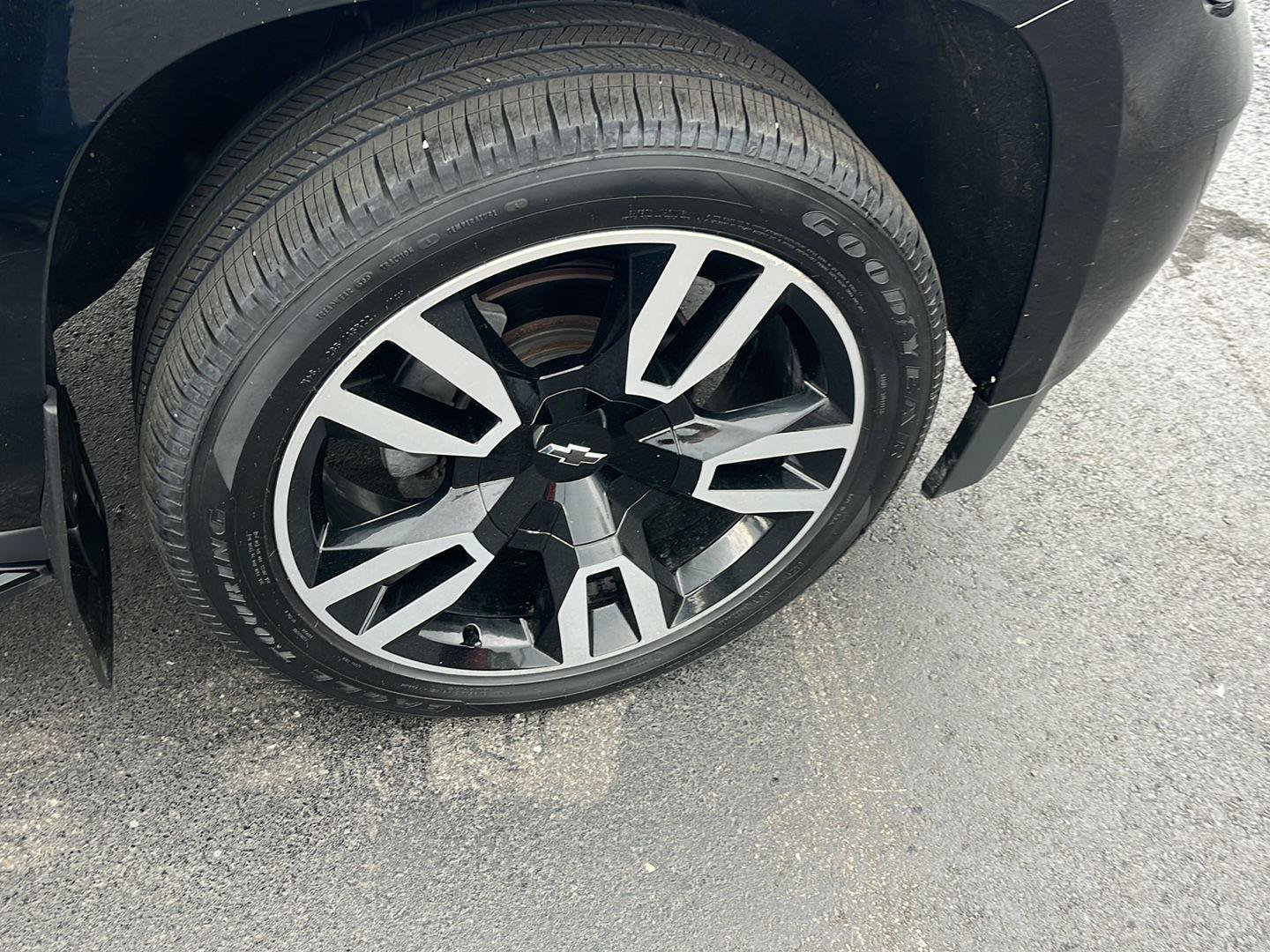 Used 2019 Chevrolet Tahoe Premier AWD/4WD image 31