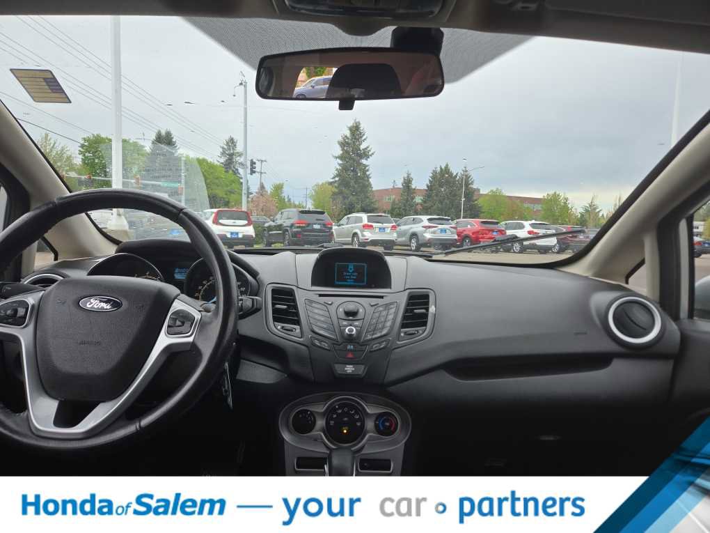 Used 2015 Ford Fiesta SE FWD image 8