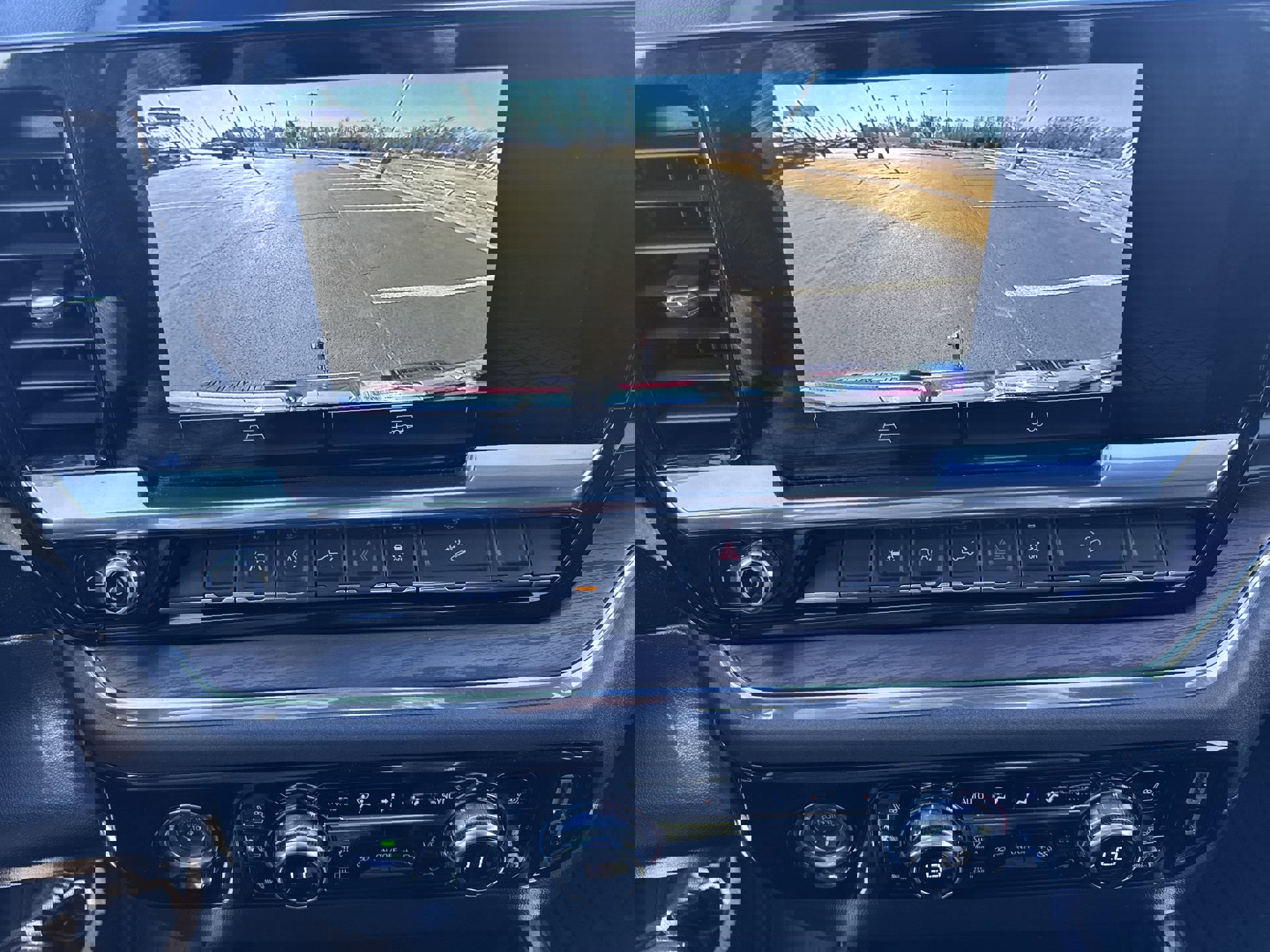 Certified 2024 GMC Sierra 1500 SLT w/ SLT Premium Package image 17