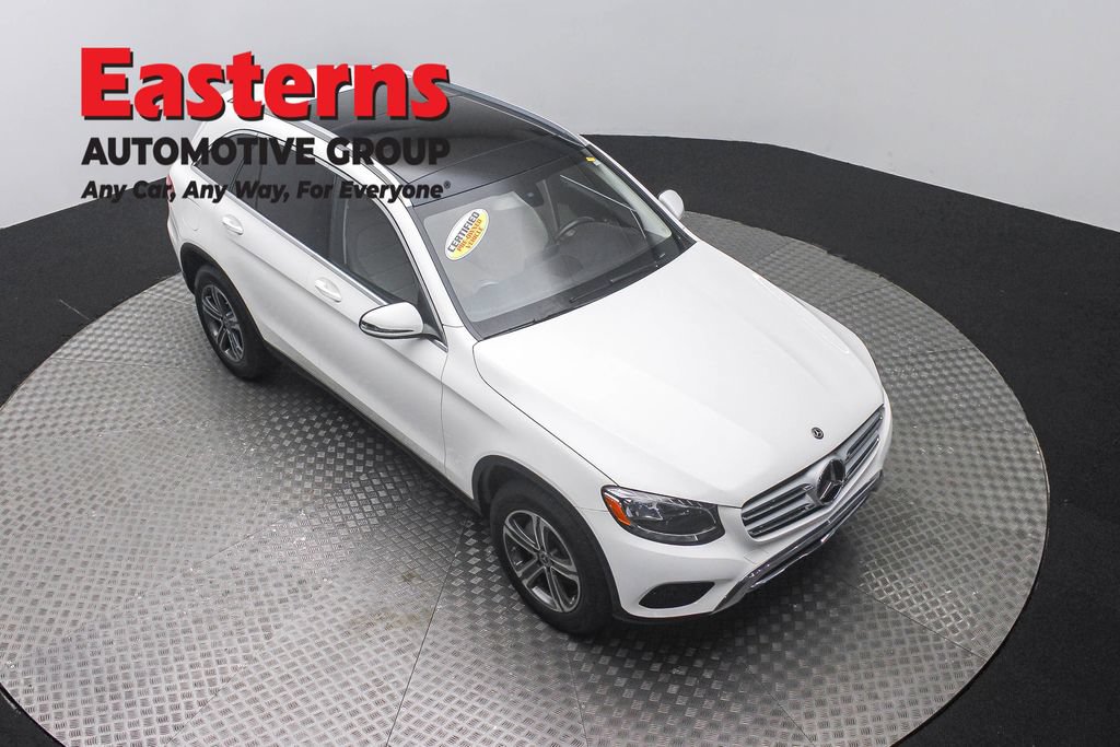 Used 2019 Mercedes-Benz GLC 300 4MATIC image 3