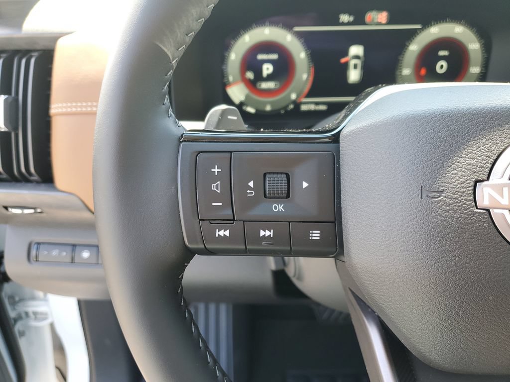 New 2026 Nissan Pathfinder Platinum AWD/4WD image 22