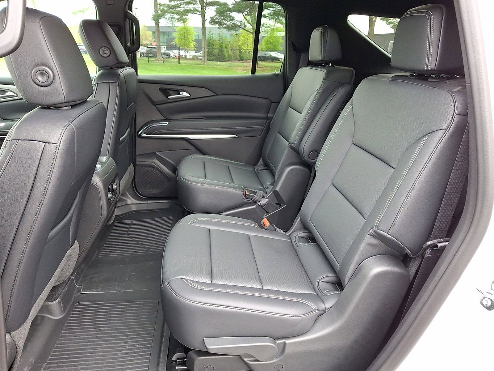 New 2026 Chevrolet Traverse LT w/ Driver Confidence Package FWD image 13