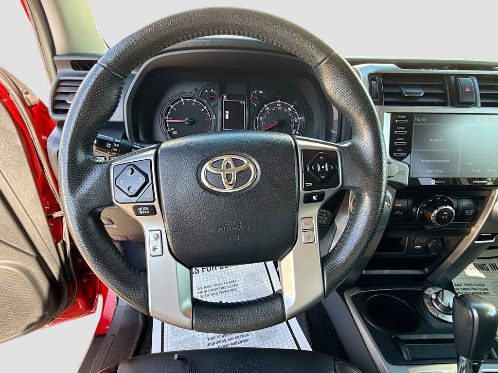 Used 2021 Toyota 4Runner SR5 AWD/4WD image 38
