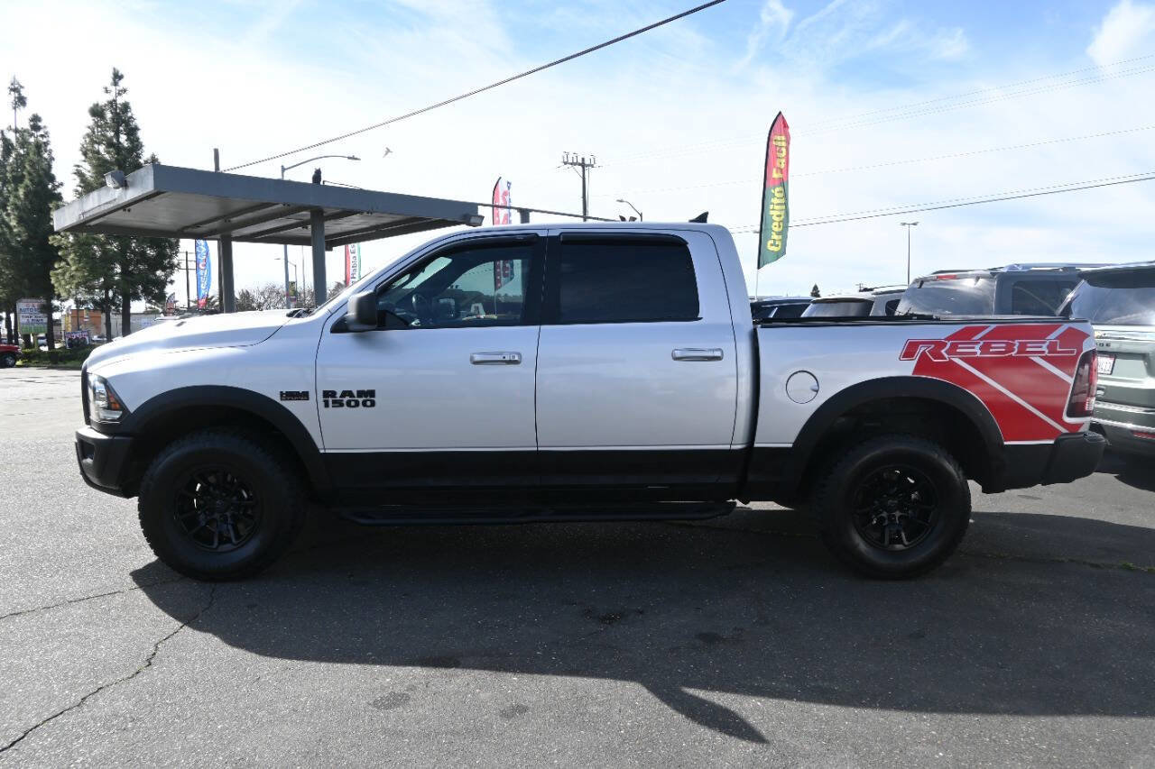 Used 2018 RAM 1500 Rebel w/ Ram 1500 Black Rebel Group AWD/4WD image 9