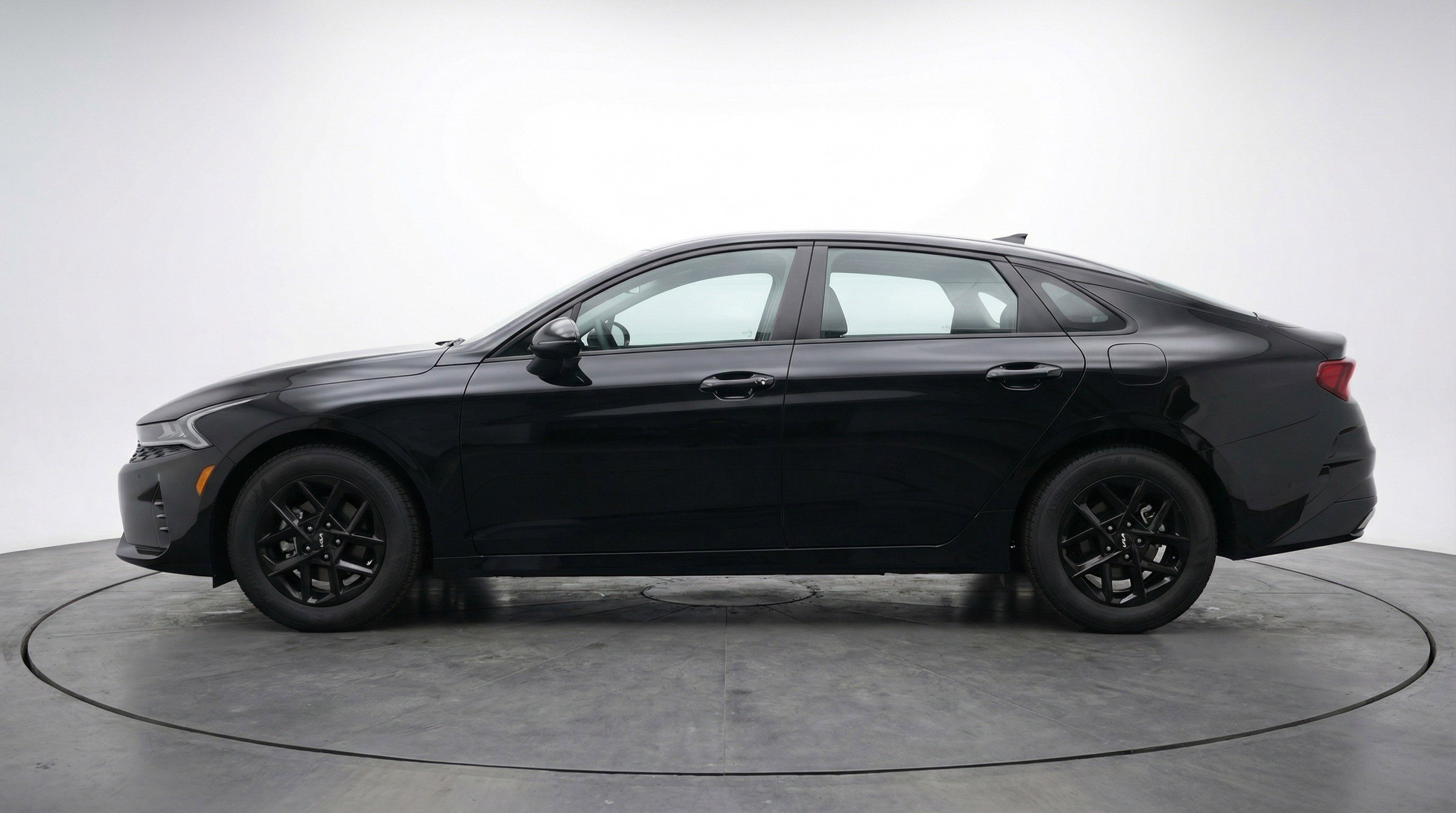 Used 2025 Kia K5 LXS image 5