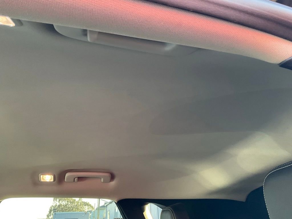 Used 2021 Ford Escape Titanium image 32