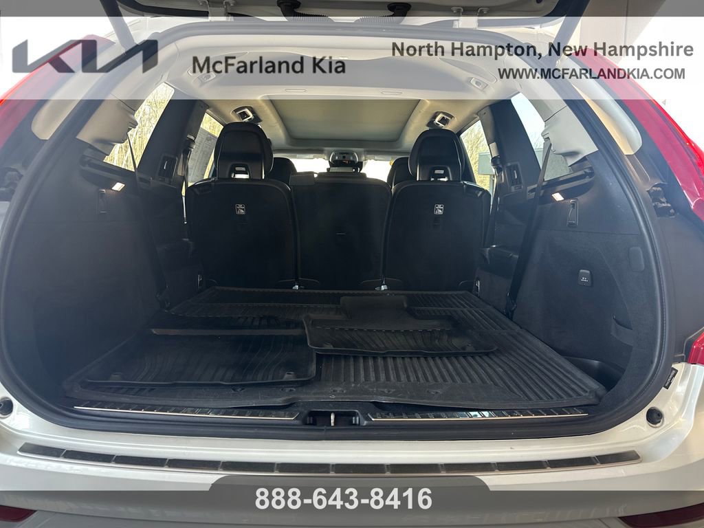 Used 2021 Volvo XC90 T6 Momentum w/ Advanced Package image 23