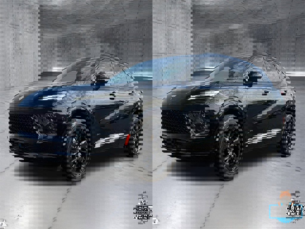 Used 2025 Buick Envision Sport Touring image 2