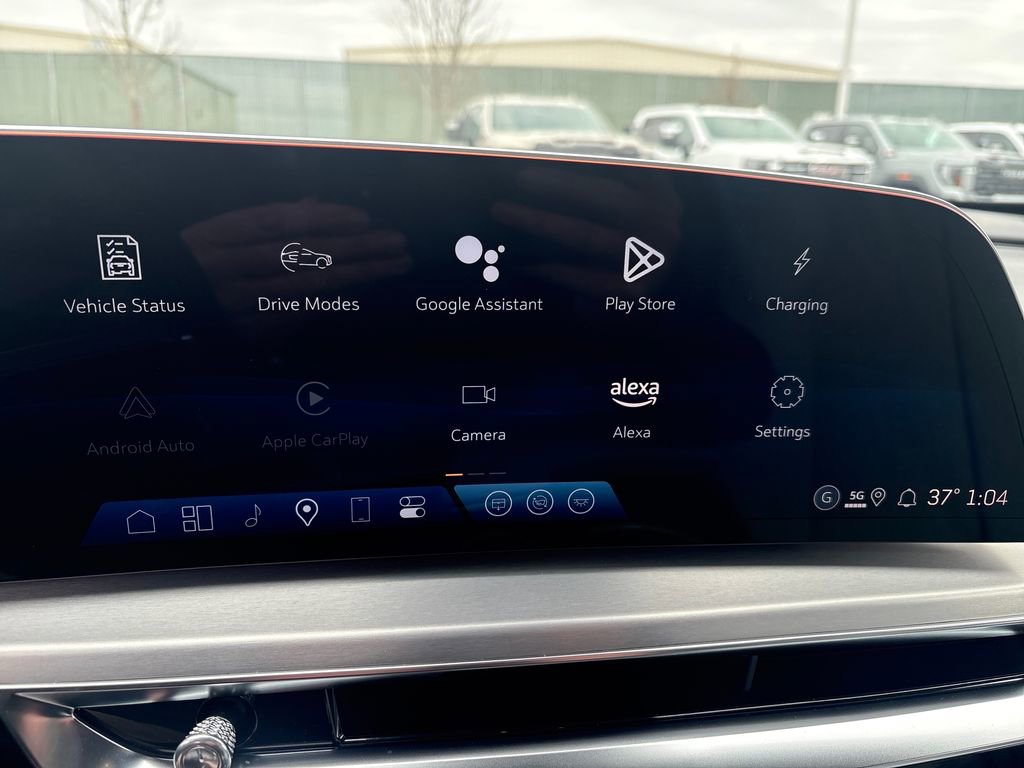 New 2025 Cadillac Lyriq Premium Luxury image 36