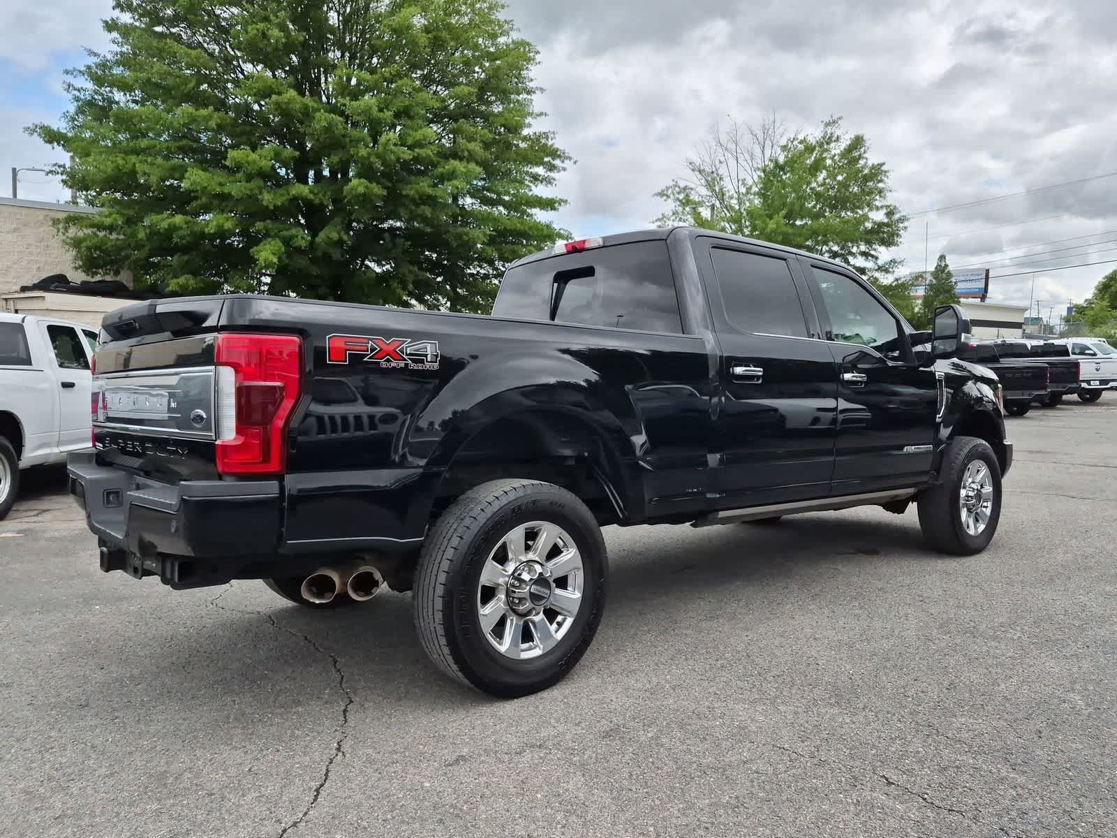 Used 2018 Ford F350 Platinum w/ Platinum Ultimate Package AWD/4WD image 8