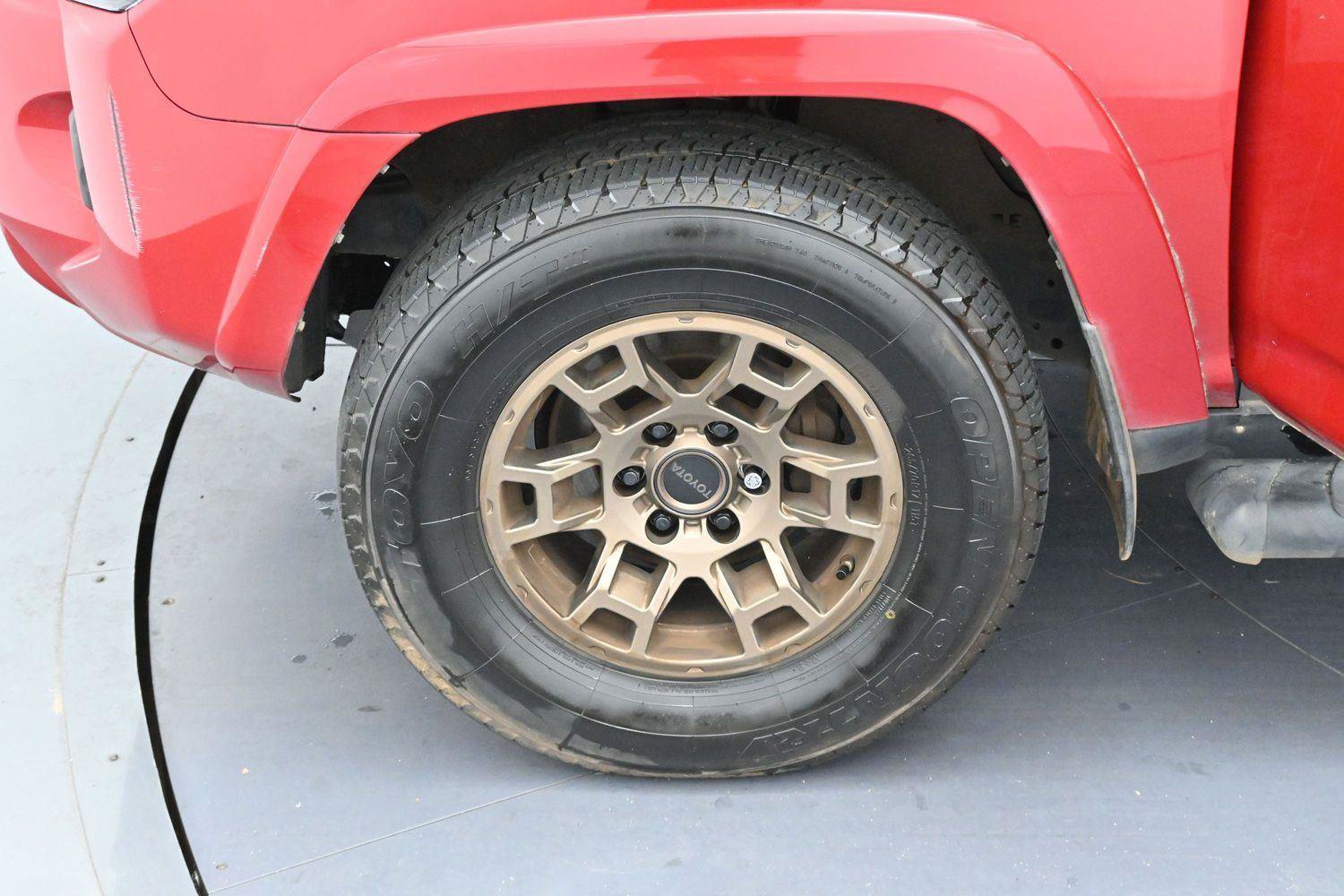 Used 2023 Toyota 4Runner 40th Anniversary SE AWD/4WD image 33