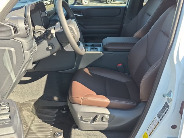 Used 2027 Toyota Land Cruiser AWD/4WD image 9