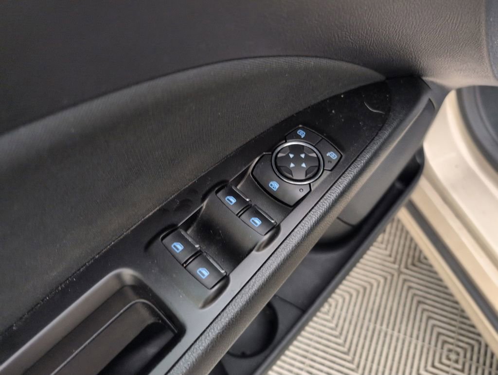 Used 2018 Ford Fusion SE w/ Equipment Group 201A FWD image 32