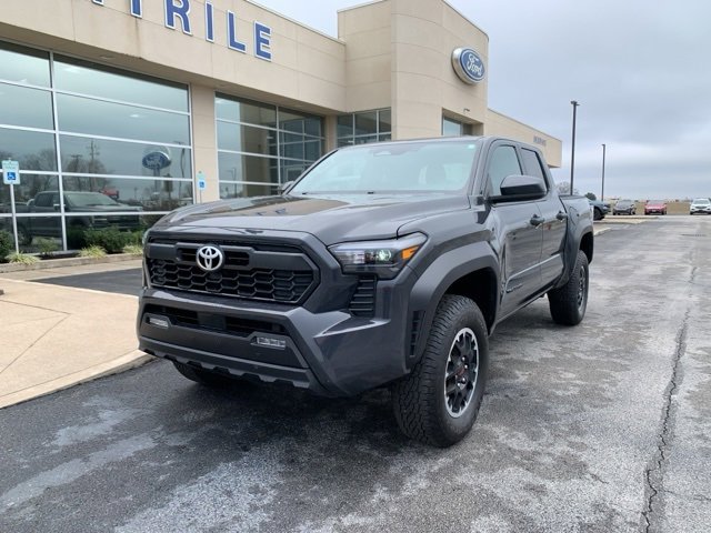 Used 2025 Toyota Tacoma SR5