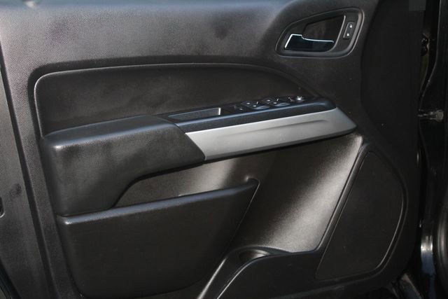 Used 2021 Chevrolet Colorado LT w/ Redline Special Edition image 21