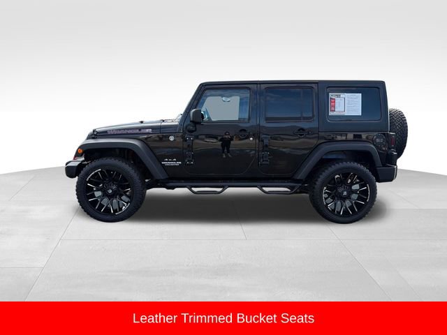 Used 2012 Jeep Wrangler Unlimited Rubicon w/ Connectivity Group image 4