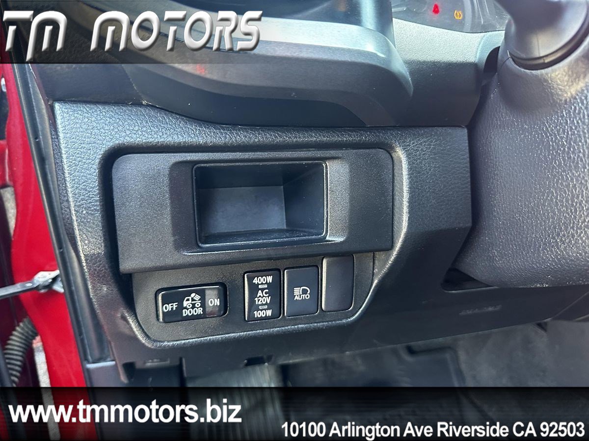 Used 2019 Toyota Tacoma TRD Off-Road image 13