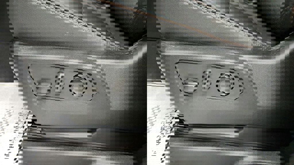 Used 2024 Chevrolet Tahoe High Country w/ Advanced Technology Package image 11