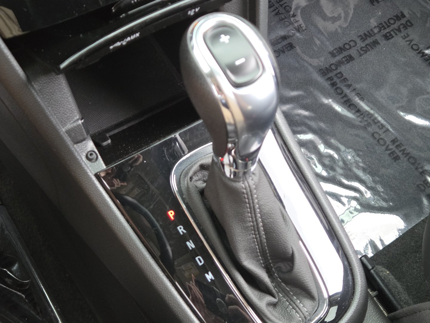 Used 2017 Buick Encore Essence FWD image 28