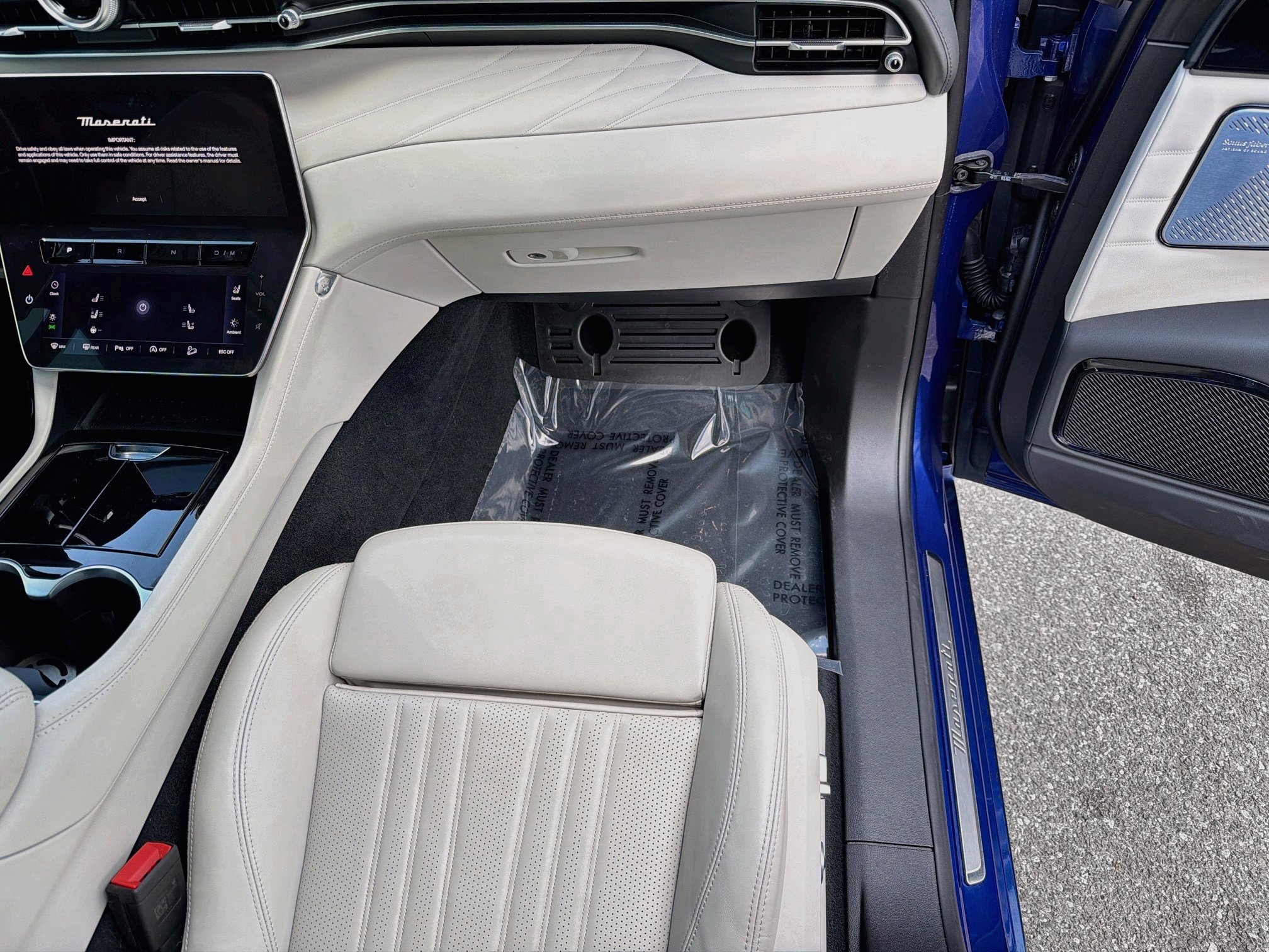 Used 2023 Maserati Grecale Modena AWD/4WD image 18