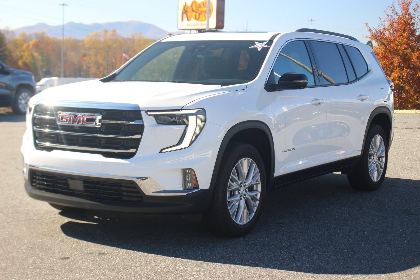 New 2025 GMC Acadia Elevation w/ Elevation Premium Package FWD image 3