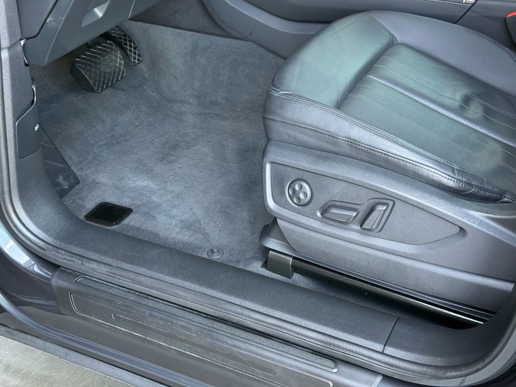 Used 2020 Audi Q5 2.0T Premium w/ Convenience Package image 22