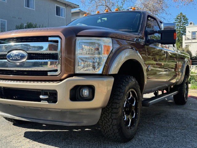 Used 2012 Ford F350 King Ranch w/ King Ranch w/Chrome Pkg image 39