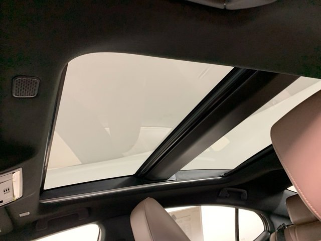 Used 2025 Lexus ES 350 350 Luxury w/ Accessory Package (Z2) image 30