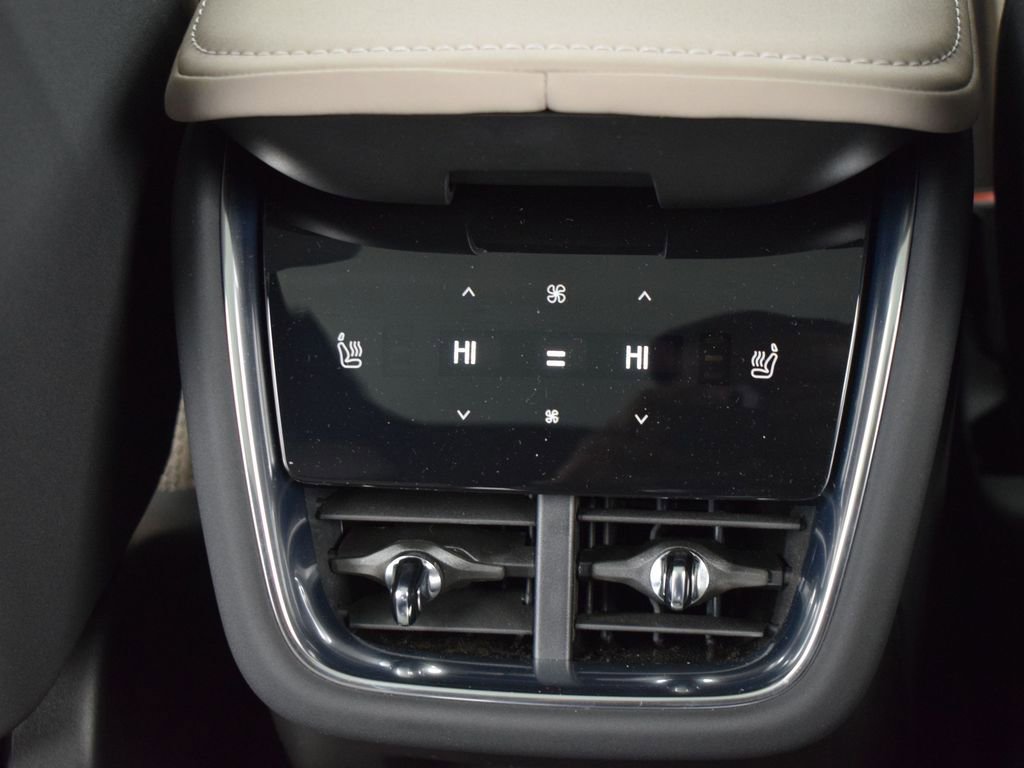 New 2025 Volvo EX90 Ultra image 18