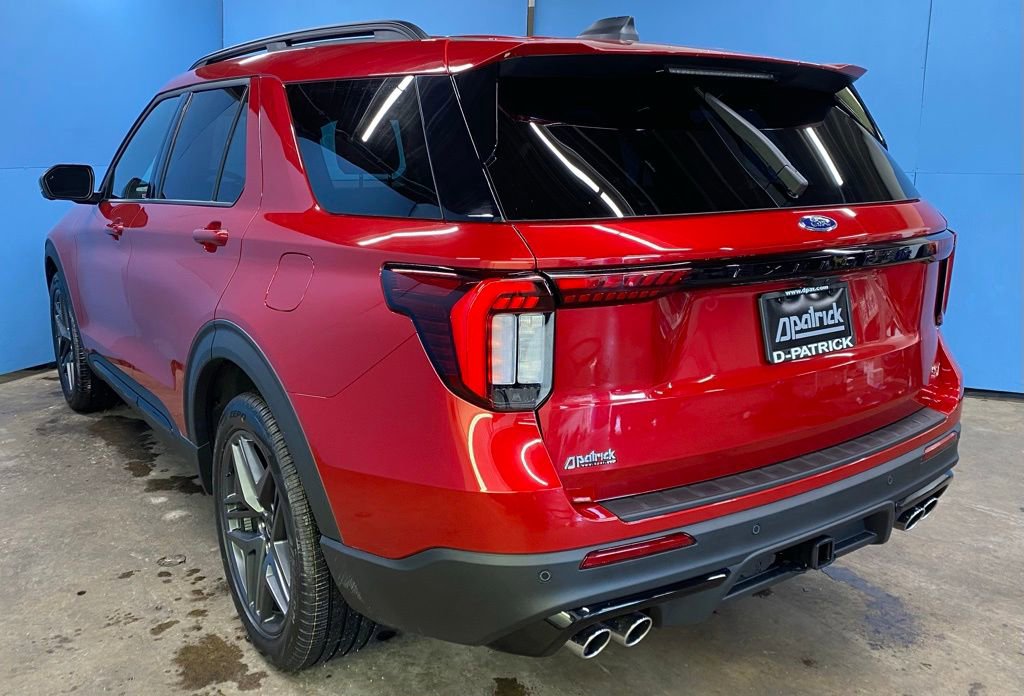 New 2026 Ford Explorer ST w/ Sun And Sound Package image 6