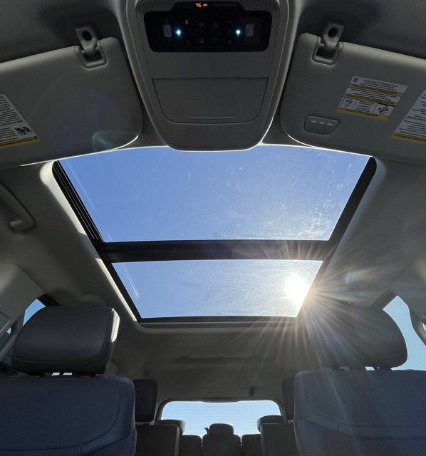 New 2025 Ford Expedition Active image 15